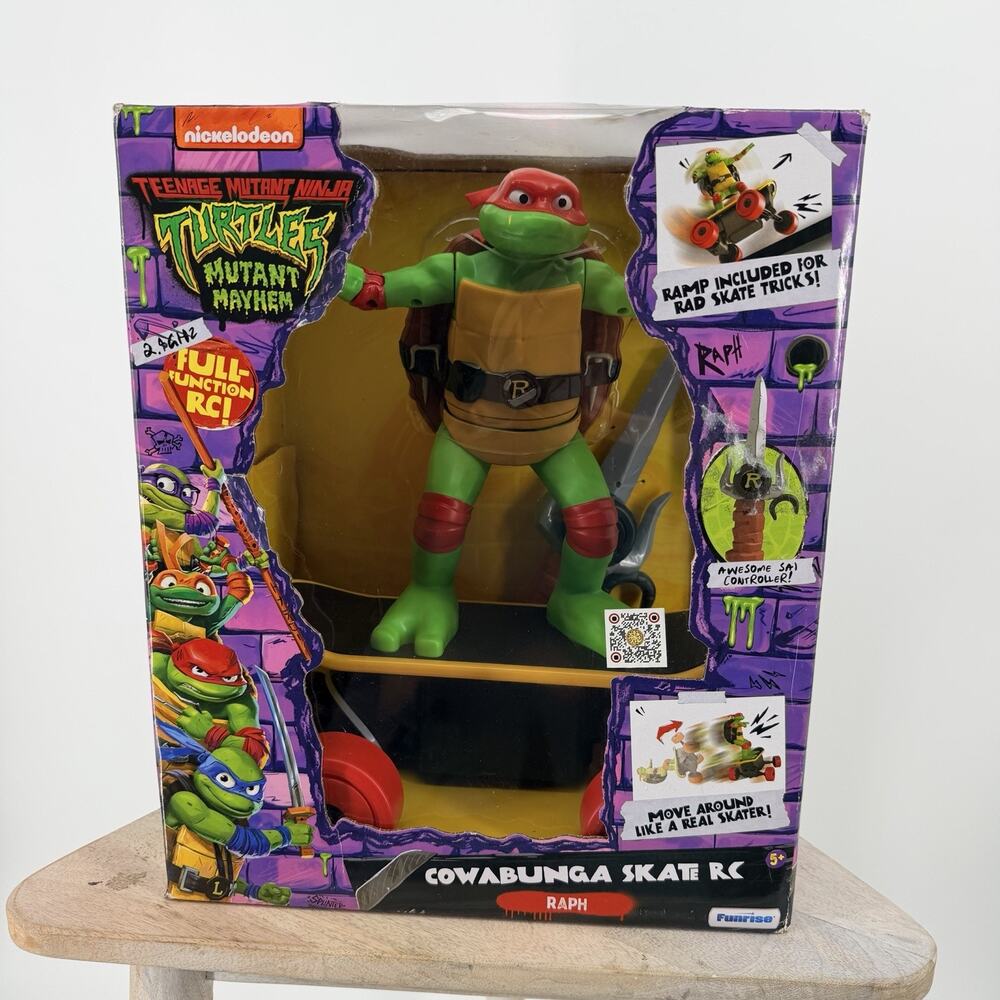 Teenage Mutant Ninja Turtles Cowabunga Skate RC - Imitates Real Skate Tricks NEW